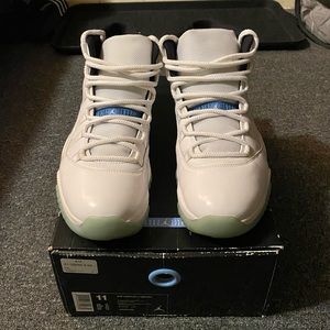Air Jordan 11 Retro ‘Legend Blue’ 2014